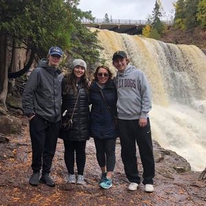 Meet your Posher, Rachel